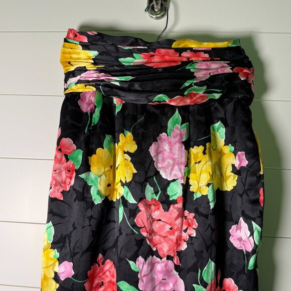 M.B.S. of California 100% Silk Floral Skirt Black with Bright Colors Sz 6 +Belt - Picture 3 of 9
